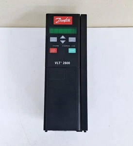 Danfoss VLT 2800 / 178B2903 / VLT2822PT4B20SBR5DBF00A00C0 Inverter Drive - Picture 1 of 18