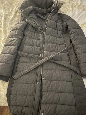 Abrigo acolchado Express para mujer mediano largo talla mediana con capucha Foto 1 de 4