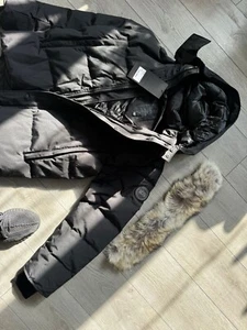 canda goose jacket - Picture 1 of 4