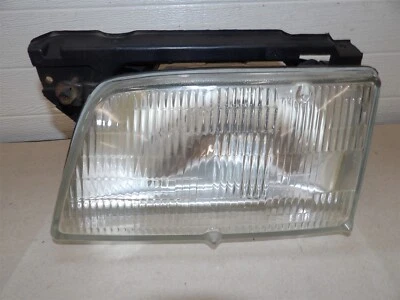 PONTIAC LEMANS 1988-1992 LH CONJUNTO DE FAROS LATERALES DEL CONDUCTOR CON SOPORTE Y ENCHUFE Foto 1 de 4