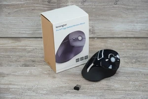 Kensington Pro Fit Ergo Vertical Wireless Mouse Black - Picture 1 of 3