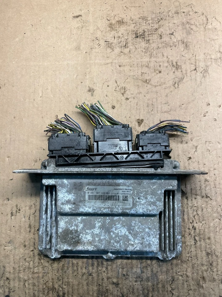 2011 to 2012 Ford E150 E250 4.6L Engine Control Module ECU ECM PCM S8416 DG - Image 1 of 4