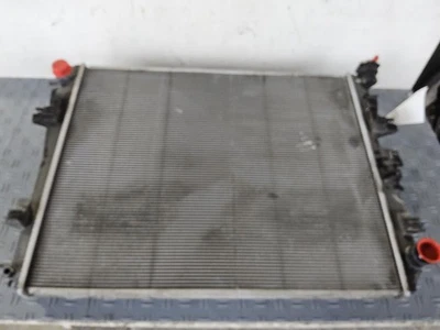 Dodge Ram 1500 2009-2024 radiador 3,6 L Foto 1 de 4