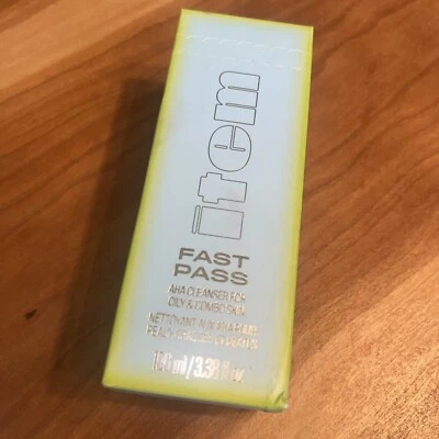 ТОВАР Beauty Vegan Fast Pass AHA очищающее средство для жирной и комбинированной кожи 100 мл - Изображение 1 из 4