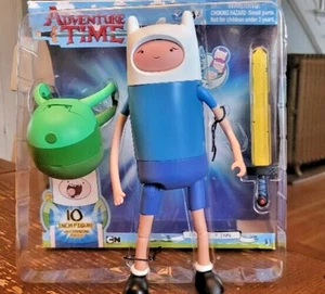 Adventure Time Deluxe Finn Changing Faces Actionfigur mit Schwert & Rucksack Neu - Bild 1 von 6