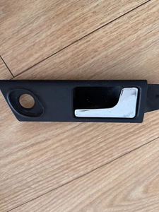 Manija puerta interior derecha trasera OEM AUDI 100 A6 C4 4A0839020B - Imagen 1 de 3