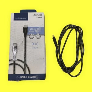 Insignia USB-C to USB-C Charging Cable 4Ft Black #0797 Z64/121 - Picture 1 of 4