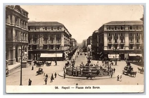 Vintage 1911 Piazza Della Borsa Brunnen Stadt Cafe belebte Straße Neapel Italien RPPC - Bild 1 von 2
