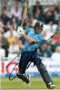 INGLATERRA CRICKET: FOTO DE ACCIÓN FIRMADA POR JACOB BETHELL 6x4 ODI + CERTIFICADO DE AUTENTICIDAD **PRUEBA** - Imagen 1 de 2