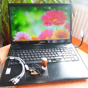 Samsung 350E PREMIUM 17 Zoll HDPLUS l Windows 8 500GB 4GB RAM QUAD i7 HDMI USB3 - Bild 1 von 18