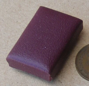 Doll House Church Kneeler Burgundy Leather Accessory 1:12 Scale Miniature tumdee - Picture 1 of 7