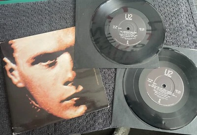 U2 Unforgettable Fire 2 x 45 7" EP ISLAND GATEFOLD NEAR MINT PLAY! - Image 1 of 4