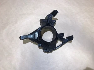 JEEP Wrangler TJ YJ 91-06 Dana 30 RIGHT/PASS Front Axle Knuckle Spindle NON ABS - Picture 1 of 2