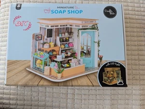 DIY Miniature Soap Shop, von Crafts & Co., Bastelpackung, neu! - Bild 1 von 2