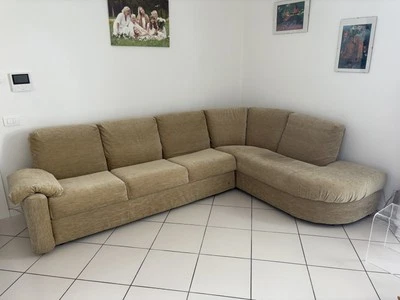 Divano Angolare 6 Posti - Immagine 1 di 4