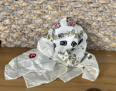 100% 真丝方巾波西米亚捷克共和国徽章图案意大利制造 — 第 1/4 张图片