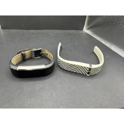 2 Stück Fitbit FB406 schwarzes Armband & Fitbit Flex Fitness Aktivitätstracker FB401 - Bild 1 von 4