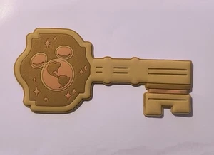 Disney Vacation Club Exclusive Mickey Mouse Magic Key Spielzeug - Bild 1 von 2