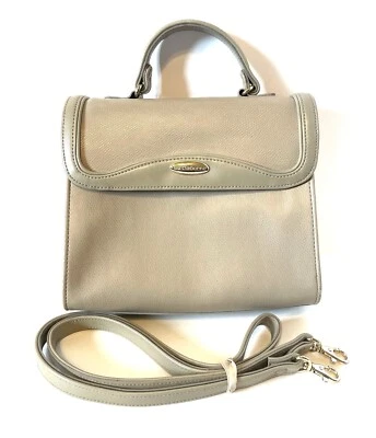 Liz Claiborne Cross Body Bag Purse.  Beige, Excellent Condition. Vintage 1980’s. - Image 1 of 4