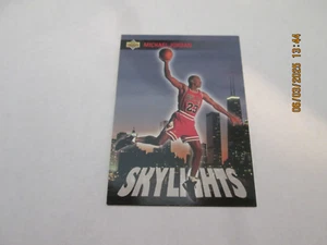 MICHAEL JORDAN CHICAGO BULLS 1993-94 UPPER DECK SKYLIGHTS CARD #466 - Picture 1 of 2