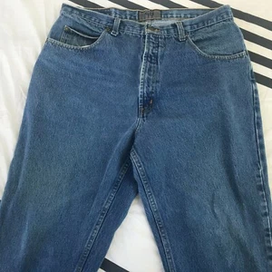 MEN'S GEOFFREY BEENE STANDARD FIT BLUE DENIM JEANS 36" WAIST - Picture 1 of 12