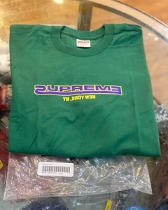 SUPREME CONNECTED TEE/ LT PINE/ SIZE MEDIUM / FW21 WEEK 7/M/ BRAND NEW - Picture 1 of 4