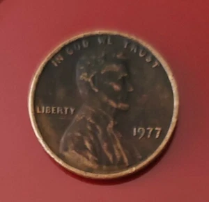 1977.  Lincoln Memorial One Cent Coin.   " Special Finish  "  🌞. - Picture 1 of 7