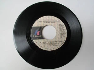 7" Vinyl 45 Record KC & The Sunshine Band I'm Your Boogie Man Wrap Your Arms - Imagen 1 de 2