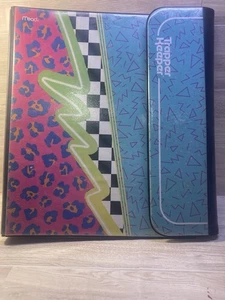 Quaderno Trapper Keeper anni 90, vintage nuovo vecchio magazzino, materiale scolastico Mead NOS - Foto 1 di 5