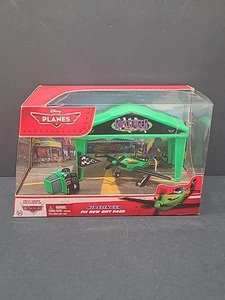 Disney Planes Ripslinger Pit Row Gift Pack (2012) Mattel Toy Box Set - Picture 1 of 7
