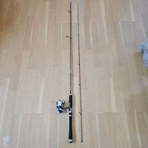 Abu Garcia Rock Sweeper 902ULS Rute mit Soron STX-10 Rolle Fireline 0,8# 100m Set - Bild 1 von 8