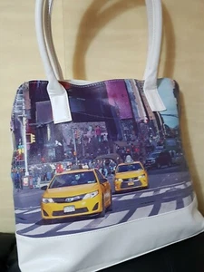 NEW AVON CITY PRINTED WITH YELLOW  TAXI DESIGN LARGE ZIPPER LADIES HANDBAG.  - Picture 1 of 11