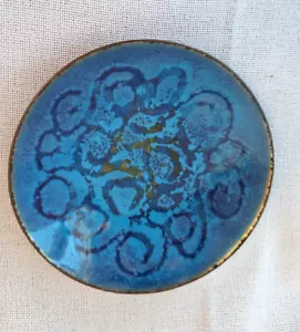 Vtg Kareka Enamel on Copper Trinket Dish Blues & Gold 5" Abstract Mid-Century - Picture 1 of 4