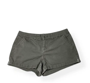Maurices Damen Shorts Größe 5/6 grau vorne flach Eingrifftasche Freizeit khaki - Bild 1 von 12