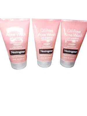 Neutrogena Oi lFree Wash Pink Grapefruit Scrub, 4.2 fl oz Each (3 Pack) - Image 1 of 3
