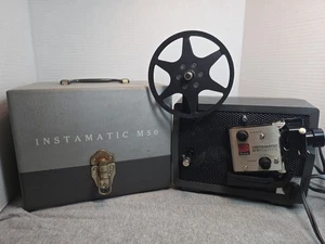 Vintage Kodak Instamatic M50 Super 8 Movie Projector w/ Carry Case Tested Works - Picture 1 of 15
