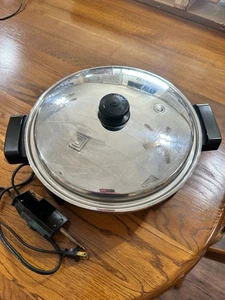 Sartén eléctrica con núcleo de aceite de acero inoxidable Saladmaster 7256 de 12" con tapa de vapo sartén - Imagen 1 de 3
