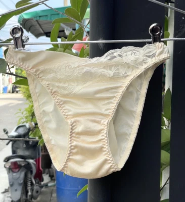 Silky Light Yellow Polyester Hi Leg Panty Sheer Nylon Lace Vintage Briefs Sz.5~6 - Image 1 of 4