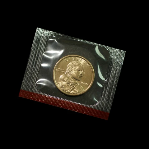 2000 D Sacagawea Dollar ~ With Eagle in Flight Reverse ~ In Orignal Mint Cello Cover