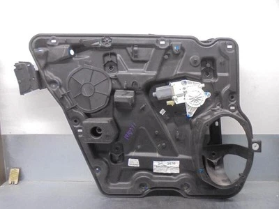 68043739AA alzacristalli posteriore sinistro per DODGE JOURNEY 2.4 16V 4955921 - Immagine 1 di 4