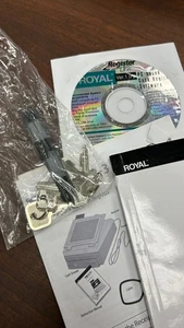 Royal TS4240 Schlüssel und Handbuch - Bild 1 von 2