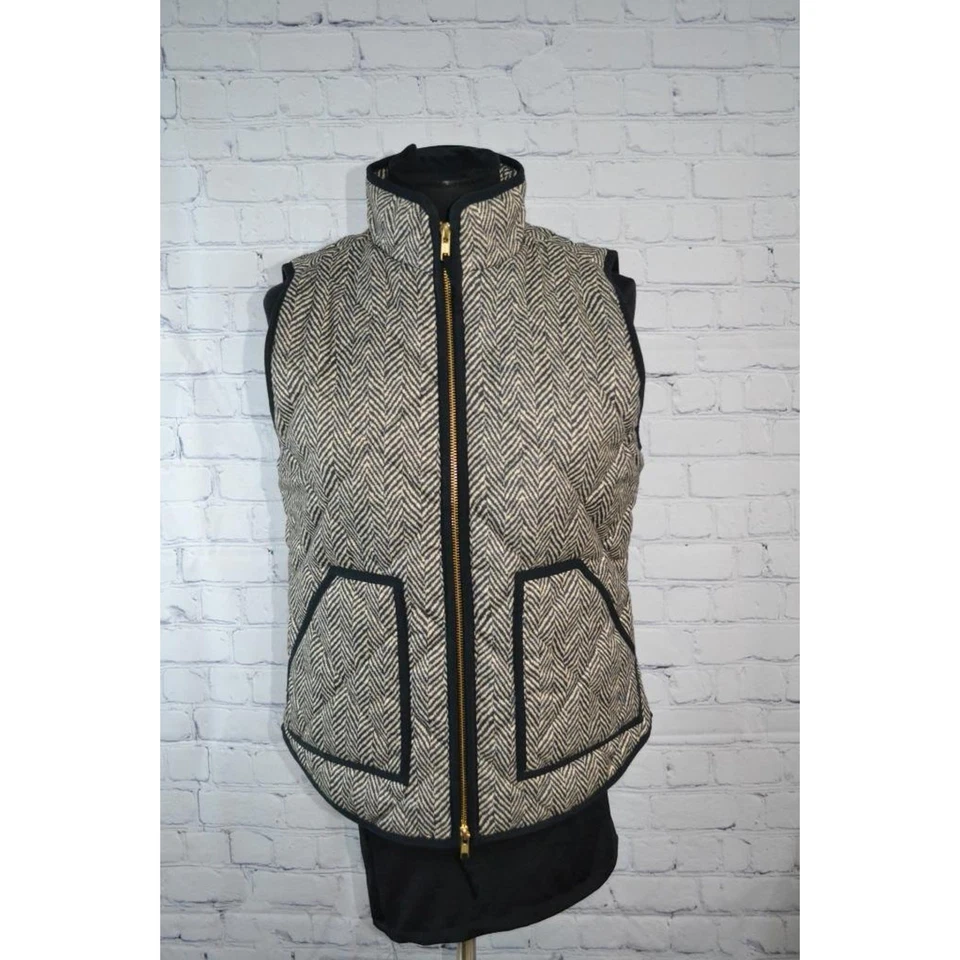 47851-a JCrew Quilted Jacket Vest Womens Sze Small Green Herringbone - Image 1 of 4