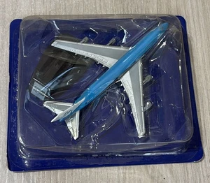 BOEING 747-300 AEREO MODELLINO NEW IN BOX CON STAND - Foto 1 di 3