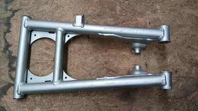 YAMAHA BRAÇO INFERIOR ESQUERDO MOUNTAIN APEX MTX VETOR, 05-18 SOMENTE MTX - Imagem 1 de 4