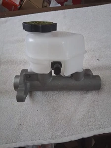 Cilindro maestro de freno con depósito para Buick Chevy Olds Pontiac 18060780 - Imagen 1 de 7