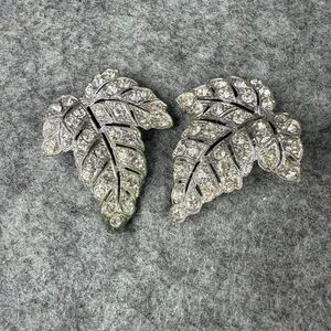 Art Deco Kleid/Pelzmantel Clips 2er Set silberfarben Strass Blatt Vintage - Bild 1 von 8