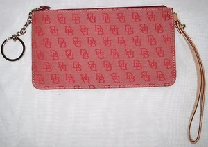 Dooney & Bourke authentische Designer Handgelenktasche rot Logo Canvas neu ohne Etikett!!! - Bild 1 von 4
