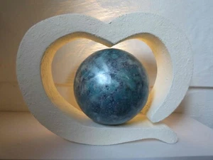 Tierurne Hunde Katze Urne 1-35 kg Herz Kugel Holz Beton Optik weiß blau neu - Bild 1 von 8