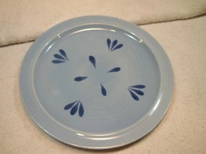 Red Wing Pottery Delta Blue 10.25" Dinner Plate 1950's Village Green Line - Bild 1 von 4