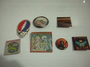 GRATEFUL DEAD BUTTON LOT  OF 7 VINTAGE 1980'S &1990 JERRY GARCIA BOB WEIR - Picture 1 of 4